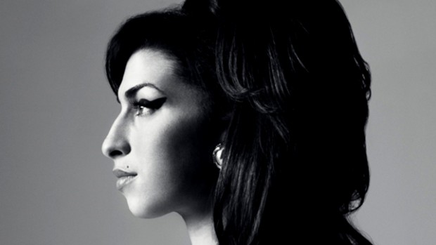 amywinehouse-coverstory-header